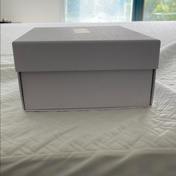 Dior White Gift Box - Picture 8 of 8